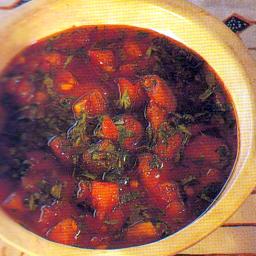 Tomaattisambalia kulhossa