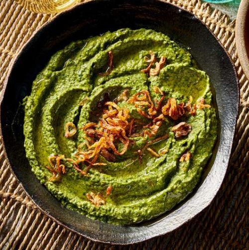 Bissara-dippitahnaa tarjoiluvalmiina