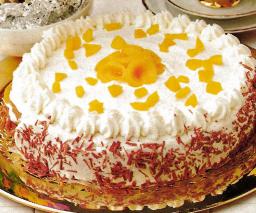 Keittotaidon suklaatäytekakku tarjoilualustalla