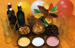 Lastenkutsut valmiina