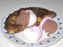 Räiskäleet paistettuna lautasella