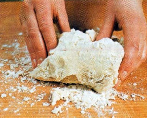 Nesteen lisääminen