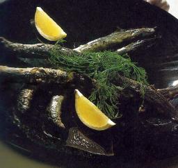 Marinoituja nahkiaisia tarjolla