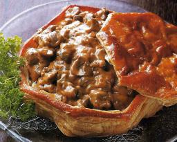 Muhennoksella täytetty vannike tarjoiluvalmiina