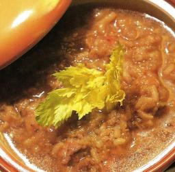 Mulgikapsakeittoa padassa