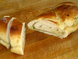 Vehnäpatonki tarjoiluvalmiina