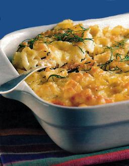 Pikantti lohipastalaatikko vuoassa