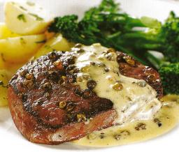 Pippuripihvi lautasella