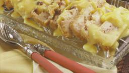 Putinkia tarjolla tarjoilualustalla