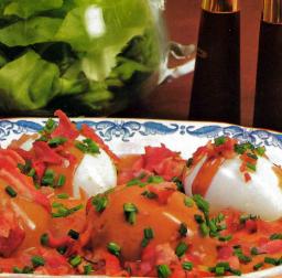 Sunnuntaimunat lautasella