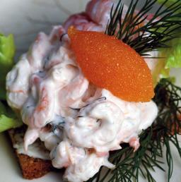 Toast Skagen Keittotaidon tapaan tarjoiltuna